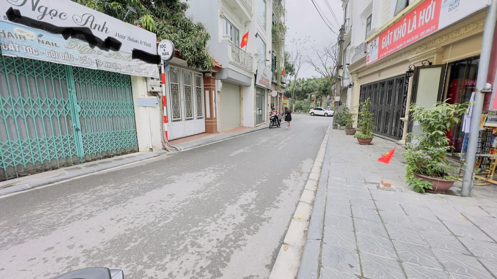 nhà lô góc mặt phố Long Biên, 100m, mặt tiền 7.3m, ôtô 2 chiều 15983713