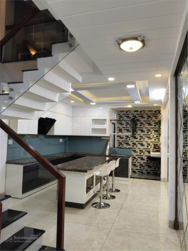 Bán Nhà Dương Quảng Hàm P5 Gò Vấp 5 Tầng, 4x16m, Hẻm 10m Ô Tô Tránh 14.1 Tỷ TL 15983722