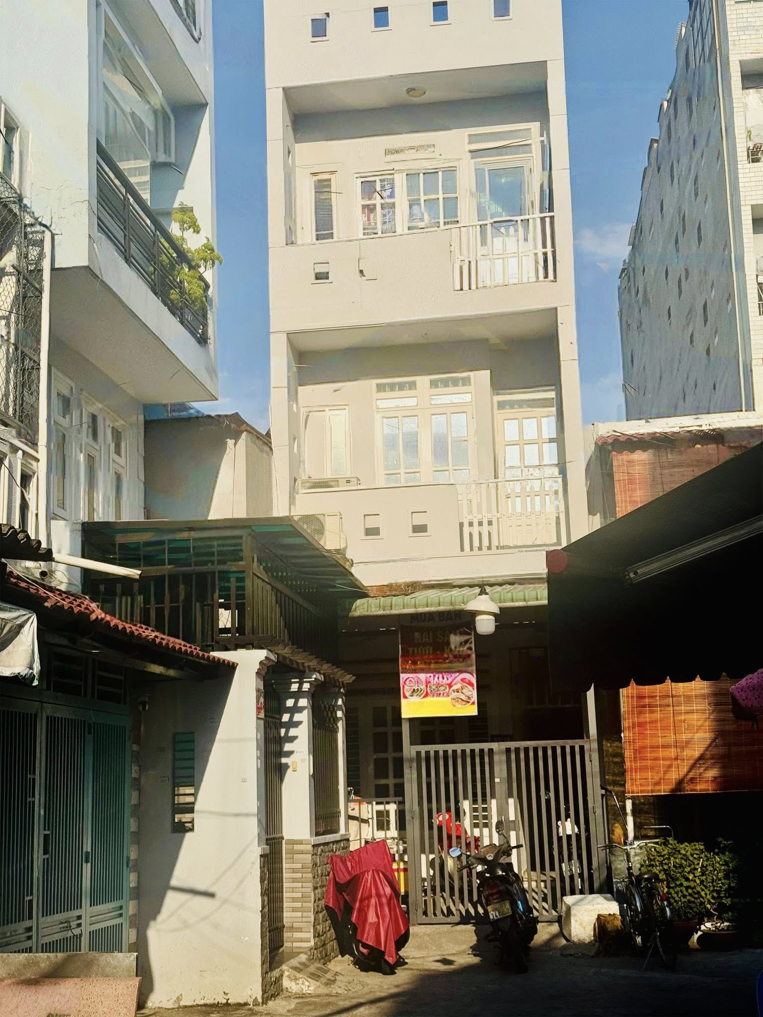 GẦN CHỢ TÂN HƯƠNG – 2 MẶT HXH– DÒNG TIỀN 26TR – 80M2 – 3 TẦNG – 5PN  8  TL 15983739