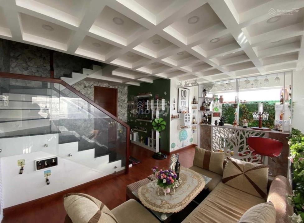 Bán nhà 2MT HXH 5m Thông tại 1122/ QUANG TRUNG, P8,DT 5,5x12m (CN 60m2) 1tr3l Sân Thượng Giá 9,5 tỷ 15983770