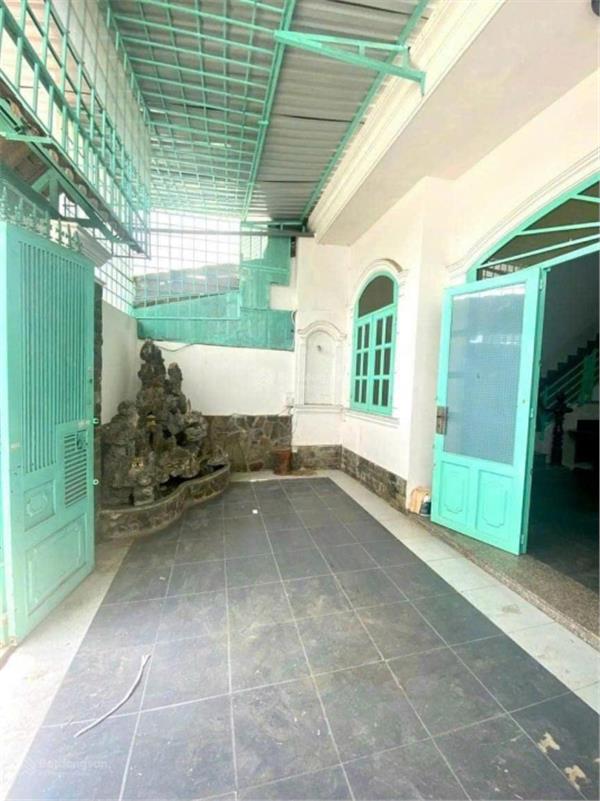 HXH 5 m thông tại 448/65/ Phan Huy Ích P12, DT 6x16 nở hậu 8m (DT công nhận 98m2) giá 8 tỷ còn TL 15983772