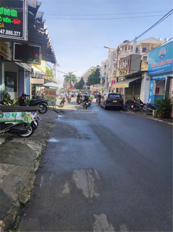 Nhà HXT Thông Thoáng tại P10 Phan Văn Trị, P10. DT 4,2x18 (CN 68m2) Vị Trí Gần Cityland Giá 9,9 tỷ 15983784