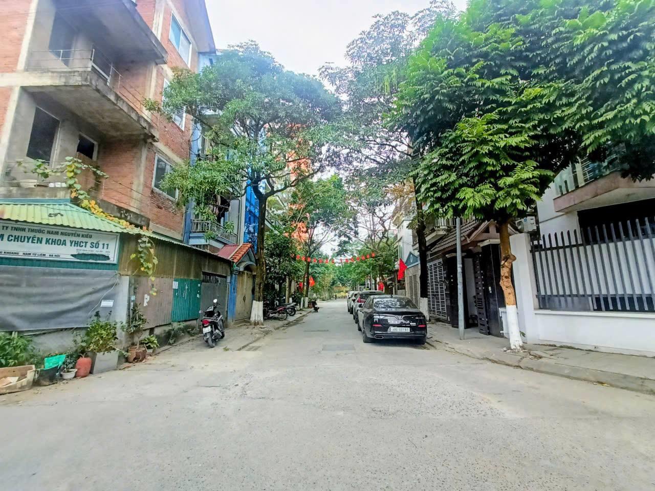 Chính chủ bán biệt thự lô góc KĐT An Lạc Phùng Khoang 130m giá bán liên hệ 0982685739 15983810