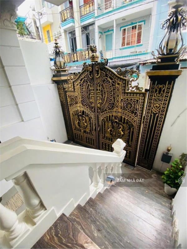 Gần Siêu Thị Emart Gò Vấp ! Cực Phẩm Phan Văn Trị 5x17m (CN 83m2, 313m2 sàn) + 5 Tầng Thang Máy 15983835