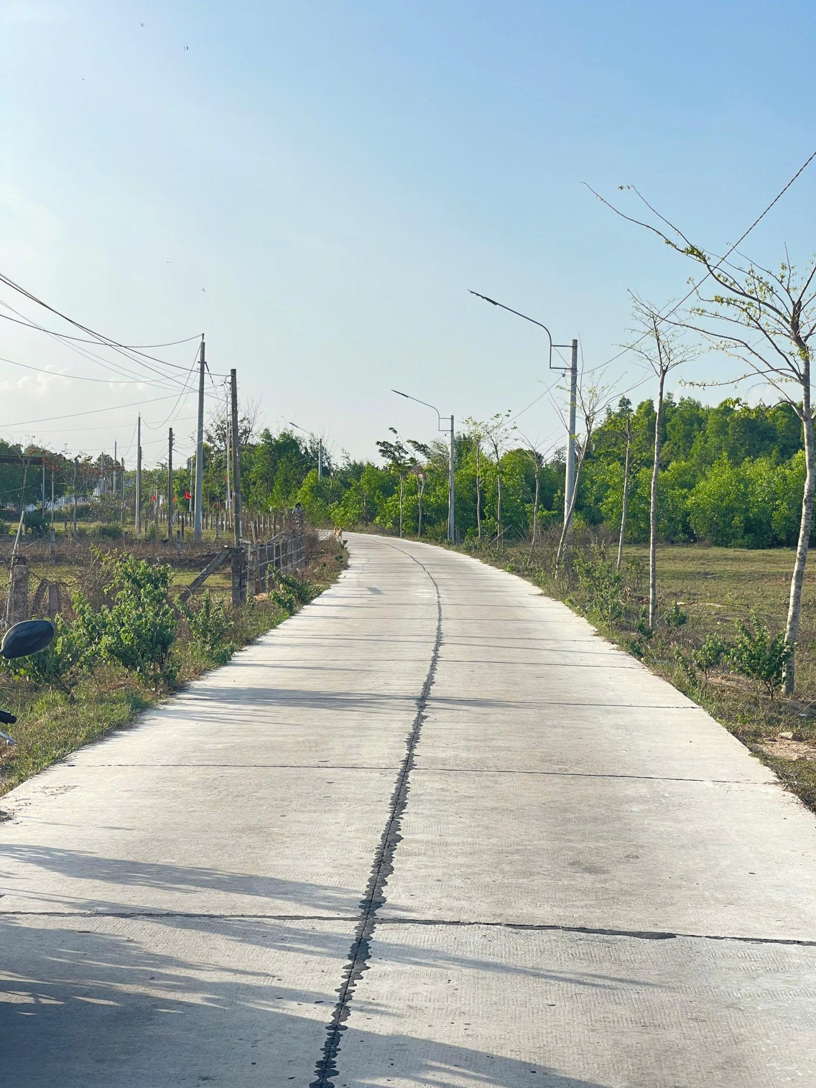 Bán 6m x 28m đất ODT Hẻm Cù Chính Lan - Tân Bình - LaGi giá mềm 900 triệu 15984007