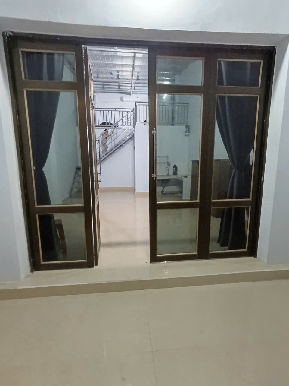 CHO THUÊ GIÁ TỐT - CHÍNH CHỦ Cần Cho Thuê Nhanh Căn Nhà 1 Tầng Phố Duy Tân- Liên Hà 1 15984041