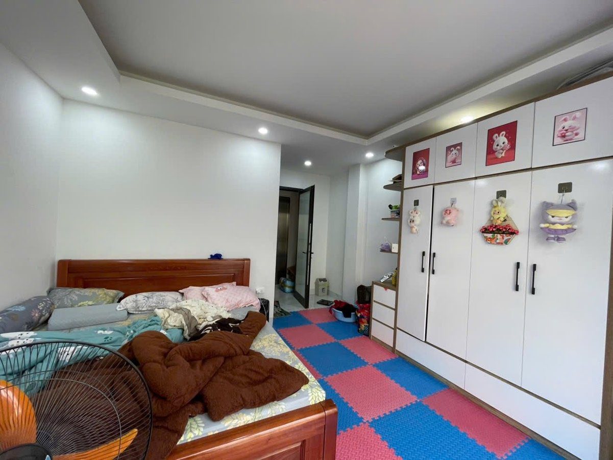 NHỈNH 7 TỶ SỠ HỮU NHÀ CÓ THANG MÁY 5 TẦNG, HÀNG XÓM VINHOMES RIVERSIDE 15984049