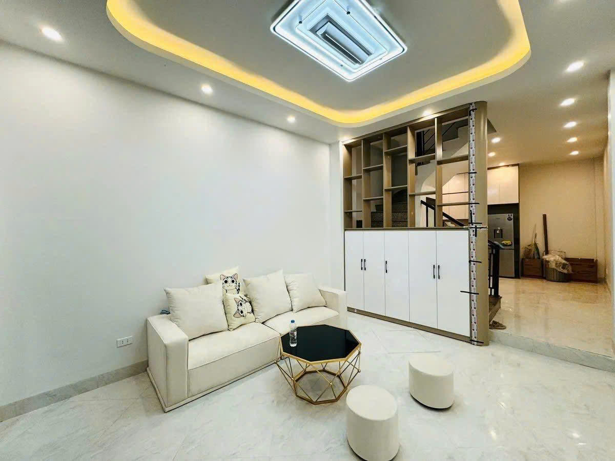 BÁN NHÀ KHƯƠNG TRUNG – THANH XUÂN  40m² – 6 TẦNG – 9.X TỶ 15984062