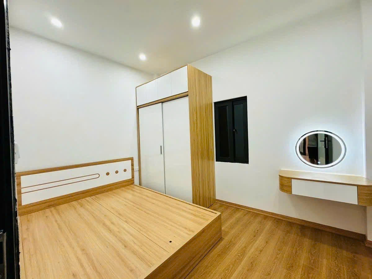 BÁN NHÀ KHƯƠNG TRUNG – THANH XUÂN  40m² – 6 TẦNG – 9.X TỶ 15984062