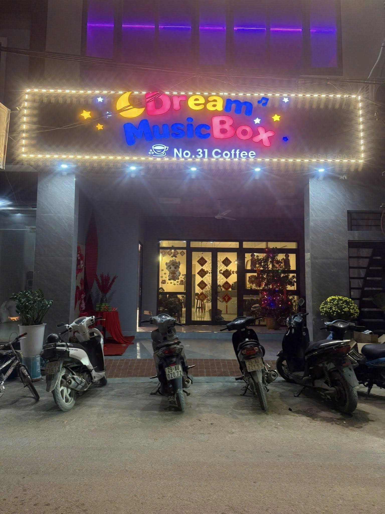 SANG NHƯỢNG QUÁN 3 TẦNG – FULL SETUP – KINH DOANH 3 MÔ HÌNH CỰC HOT - THẠCH THẤT, HÀ NỘI 15984070