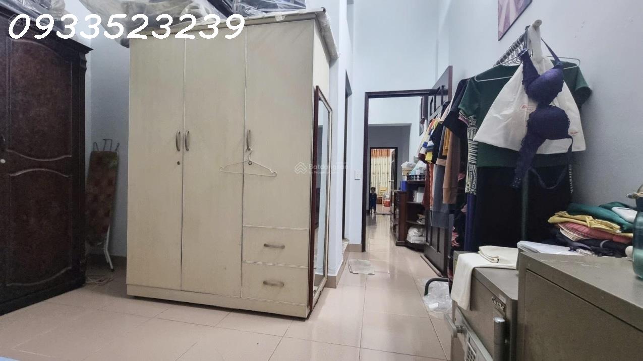 Giảm sâu - nhà 4 tầng 65.2m2 ngay chợ đêm Hạnh Thông Tây đường 8m, vỉa hè 4m kinh doanh chỉ 9,99 tỷ 15984197