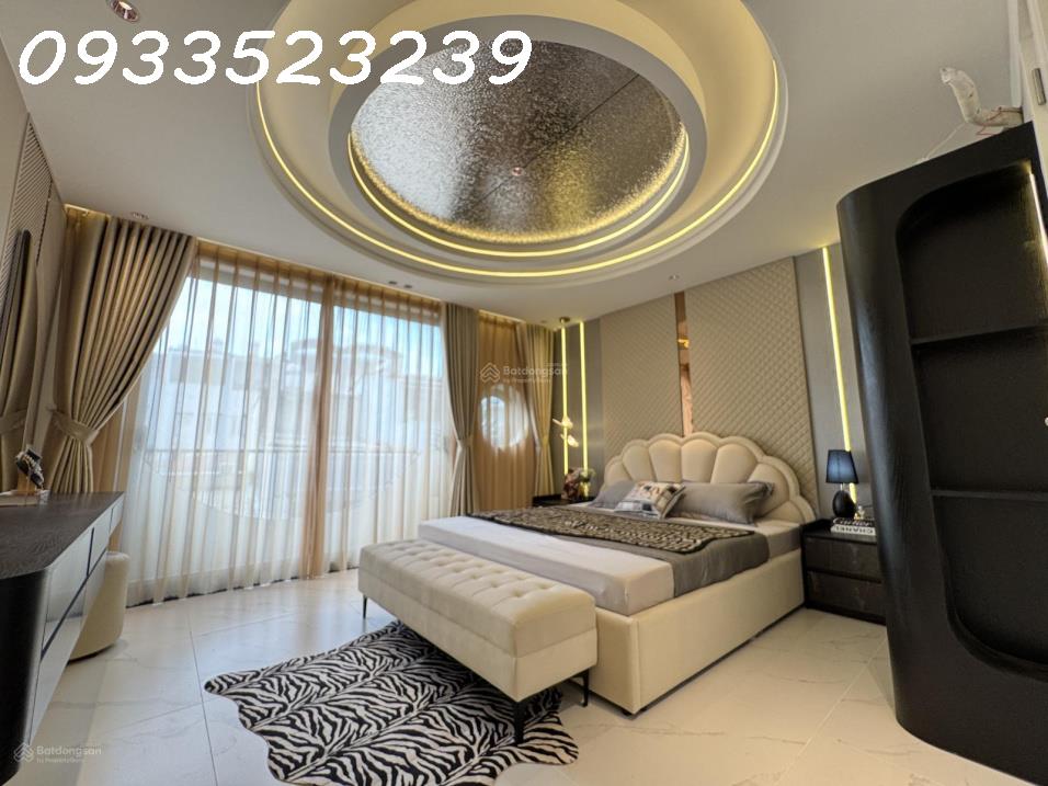 Bán Nhà ngang hiếm - đậu được 2 con xe hơi - 5 tầng lầu - khu phân lô đồng bộ - đón đầu kênh Tham 15984216