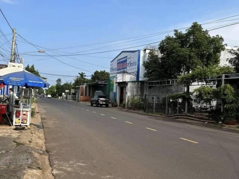 ĐẤT (10m x 25m) MẶT TIỀN THỦ KHOA HUÂN – NGAY TRƯỜNG DÂN TỘC NỘI TRÚ TÂY NGUYÊN - BUÔN MA THUỘT = 6 15984274