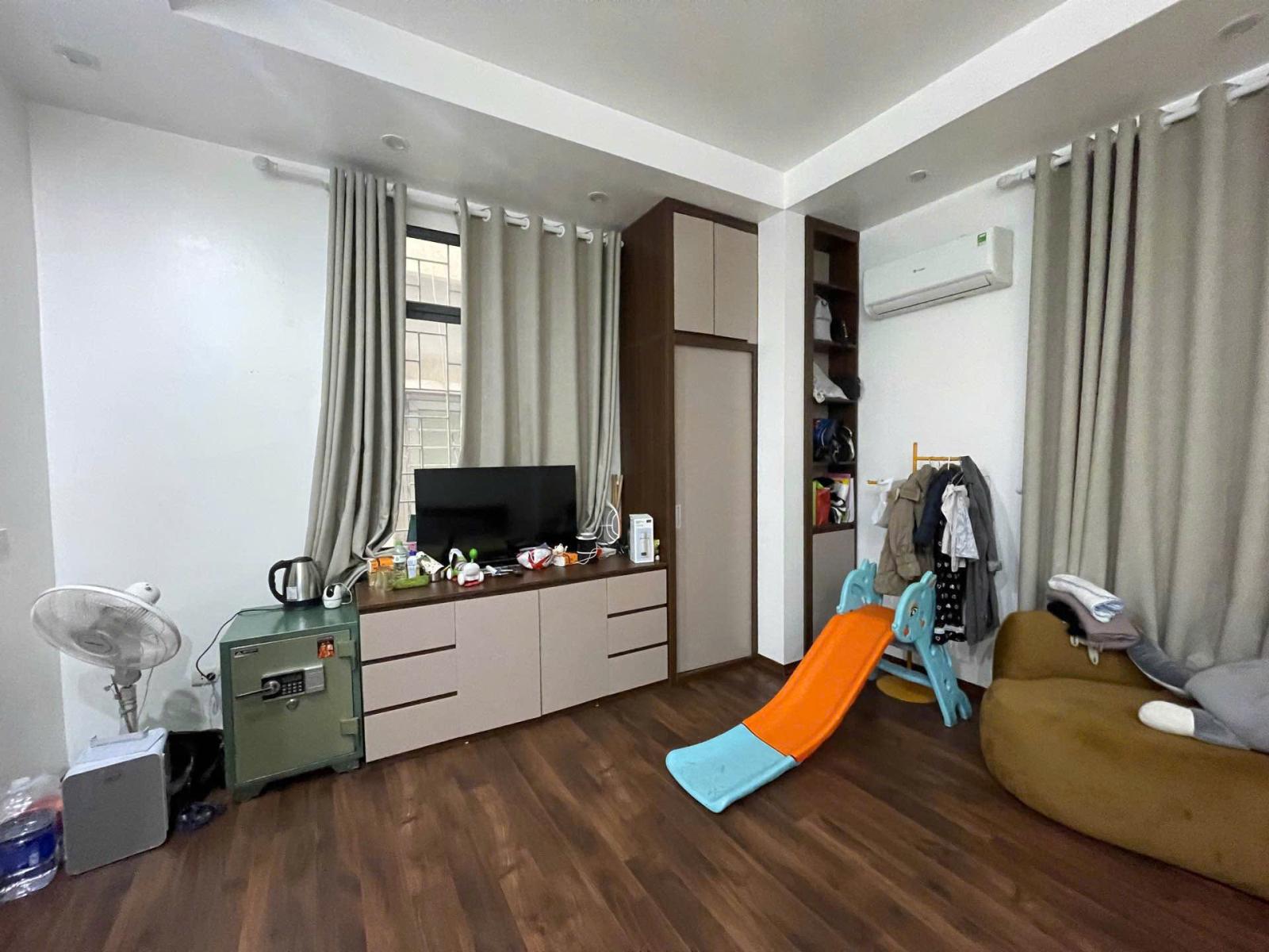 🌟 BÁN NHÀ DÂN XÂY CHẮC CHẮN - LÔ GÓC SIÊU THOÁNG - NGÕ THÔNG - VỊ TRÍ ĐẸP 🌟
 15984319