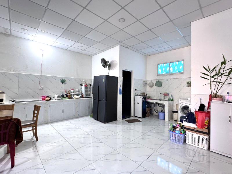 🔥 BánNhà Linh Xuân Thủ Đức 232m2 (9x23), Hẻm Xe Hơi, Full Thổ Cư, Gần QL1K, Giá Chỉ 9,9 Tỷ 15984353