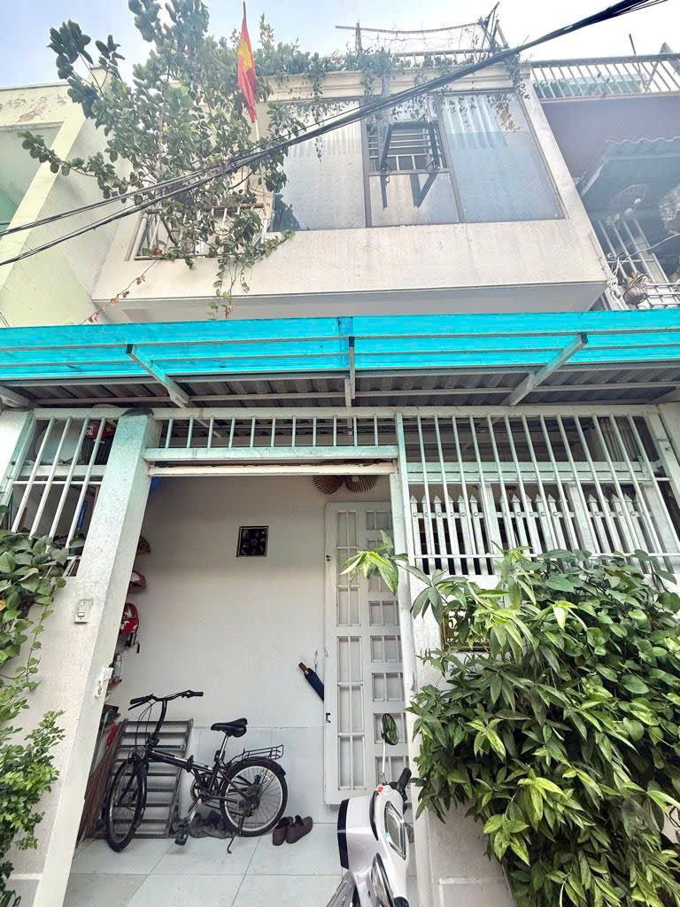 4,2Tỷ- Nhà 3Tầng-Đỗ Xuân Hợp Quận 9-Gần Chợ-Sổ Riêng-An Ninh-Không Quy Hoạch 15984388