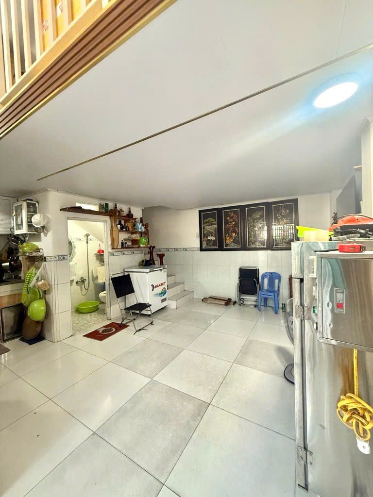 4,2Tỷ- Nhà 3Tầng-Đỗ Xuân Hợp Quận 9-Gần Chợ-Sổ Riêng-An Ninh-Không Quy Hoạch 15984388