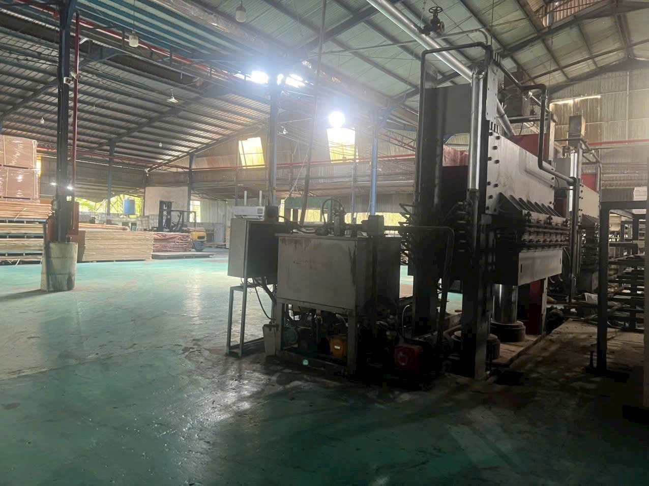 cho thuê nhà xưởng sản xuất ngoài KCN, có PC, thích hợp nhiều ngành nghề, giao liền 15984410