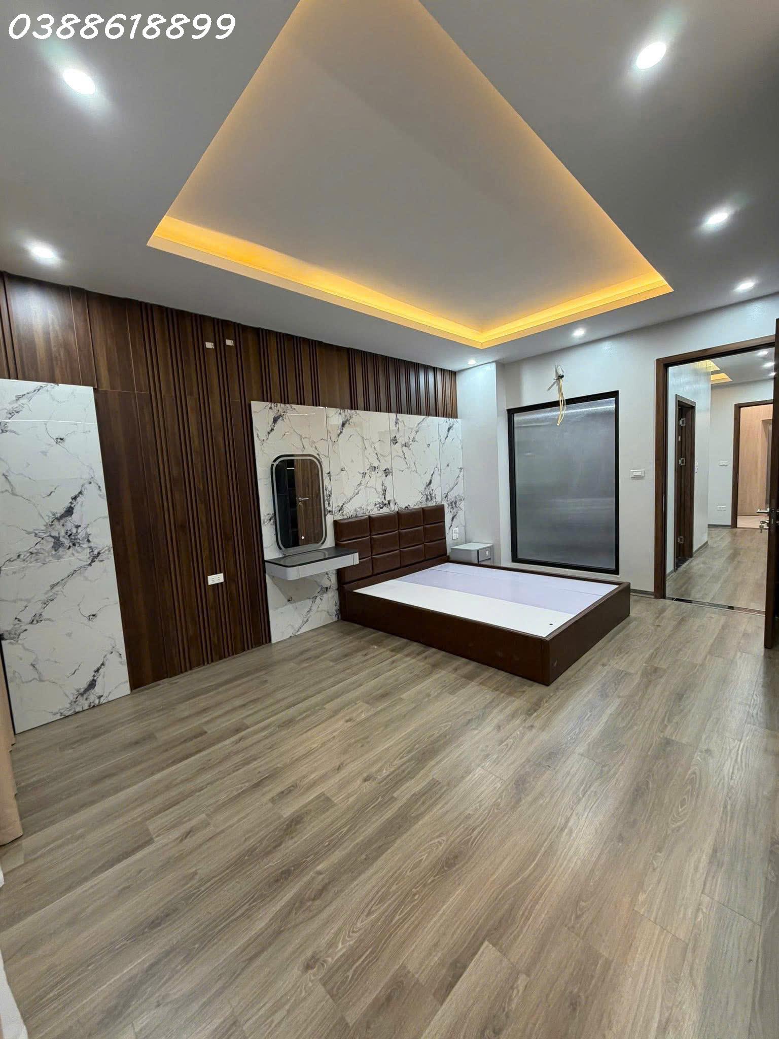 BÁN NHÀ TRẦN DUY HƯNG 70Mx 7 TẦNG THANG MÁY, FULL NỘI THẤT, GẦN PHỐ, 7 CHỖ VÀO NHÀ 15984426