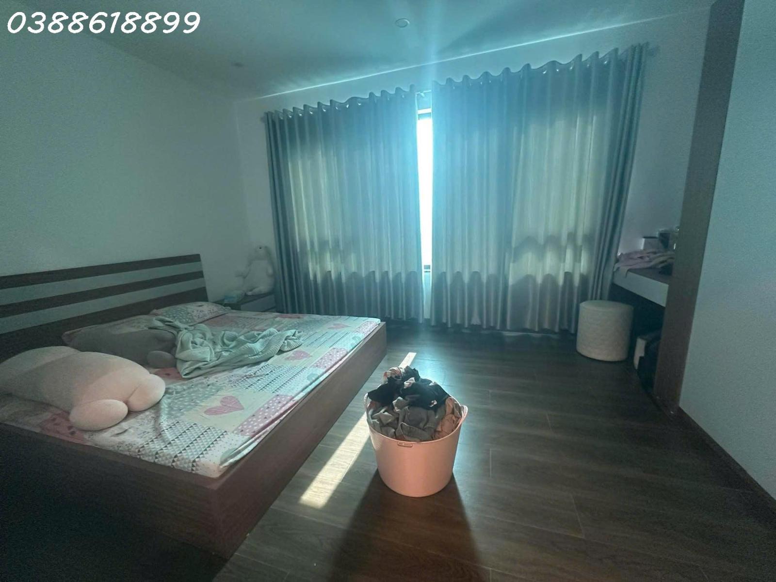 BÁN NHÀ PHỐ VÕ CHÍ CÔNG 97M x 7T, MT 5,2 M - NGÕ THÔNG - KHÔNG QUY HOẠCH - TÒA VĂN PHÒNG CÔNG TY 15984433