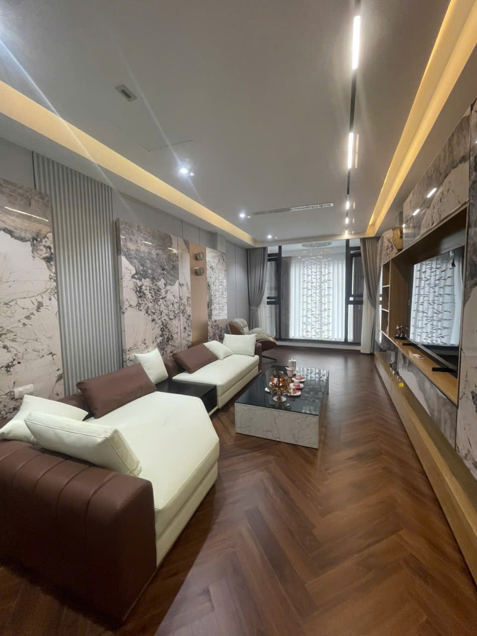 Bán siêu phẩm 8 tầng khu phân lô 918 Phúc Đồng, 50m2, ô tô tránh, kinh doanh, 19,8 tỷ 15984439