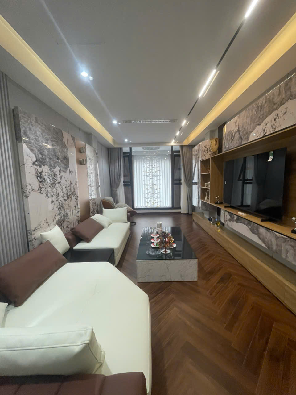 Bán siêu phẩm 8 tầng khu phân lô 918 Phúc Đồng, 50m2, ô tô tránh, kinh doanh, 19,8 tỷ 15984439