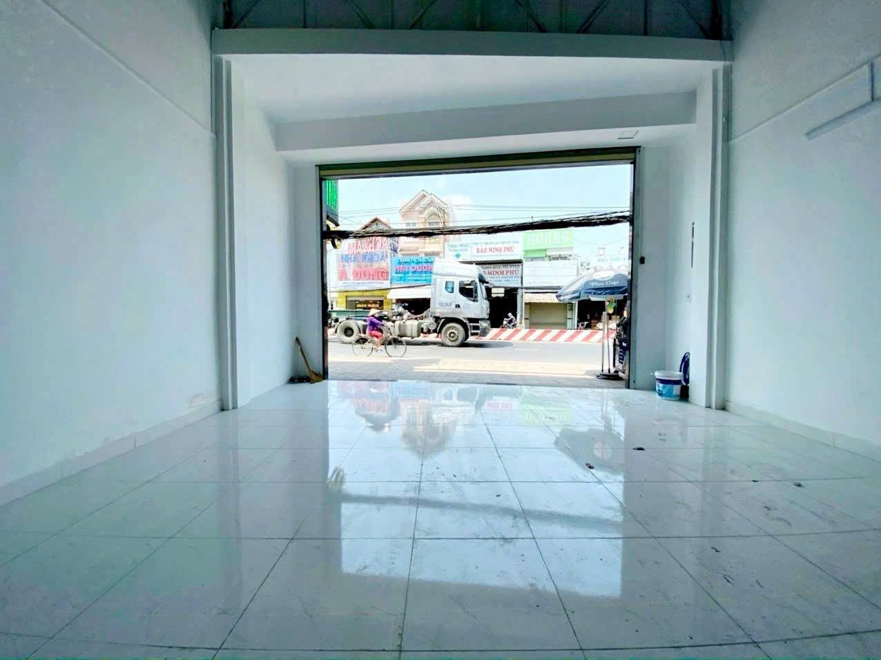 NHÀ MẶT TIỀN NGAY TRUNG TÂM NHÀ BÈ - HUỲNH TẤN PHÁT, NHÀ BÈ - THUẬN TIỆN KINH DOANH - GIÁ 19,8 TỶ 15984458