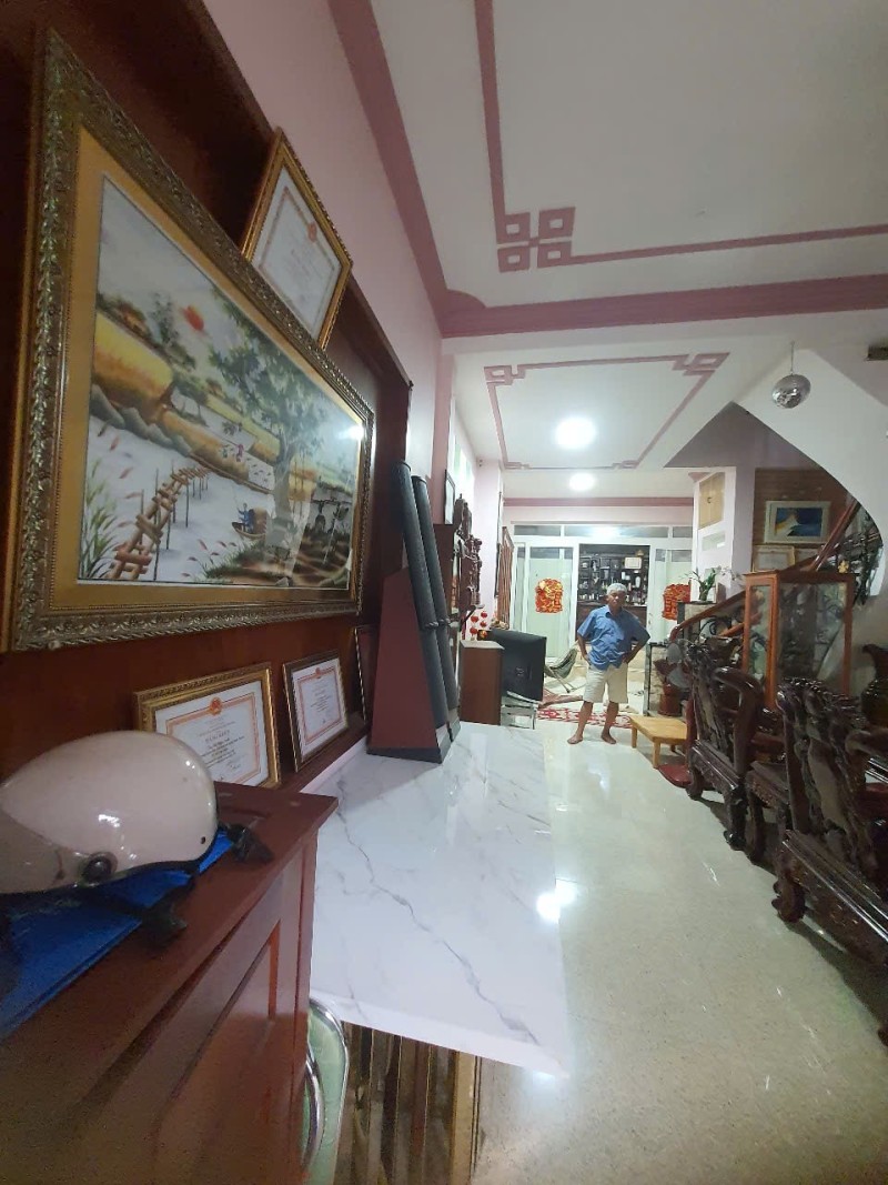 Bán Biệt Thự đường số 13, Phường An Khánh,  Q2, Thủ Đức, TP HCM. DT  210m2, 3 tầng,  4PN, Sổ Hồng, 15984471