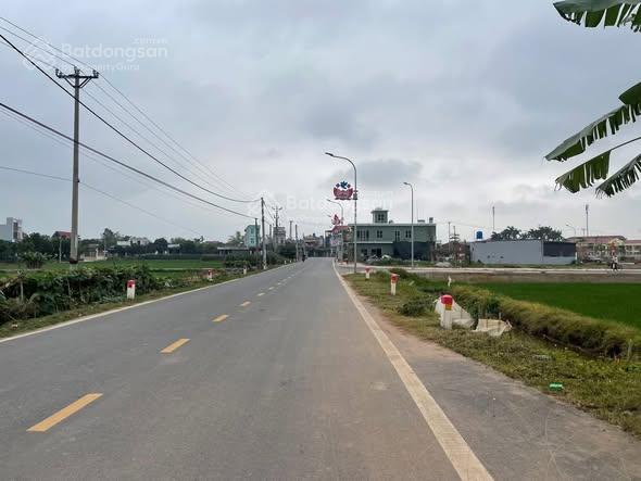 BÁN ĐẤT MẶT ĐƯỜNG TRỤC XÃ QUỲNH MỸ (NAY THUỘC QUỲNH PHỤ) VỊ TRÍ KINH DOANH TỐT 15984476