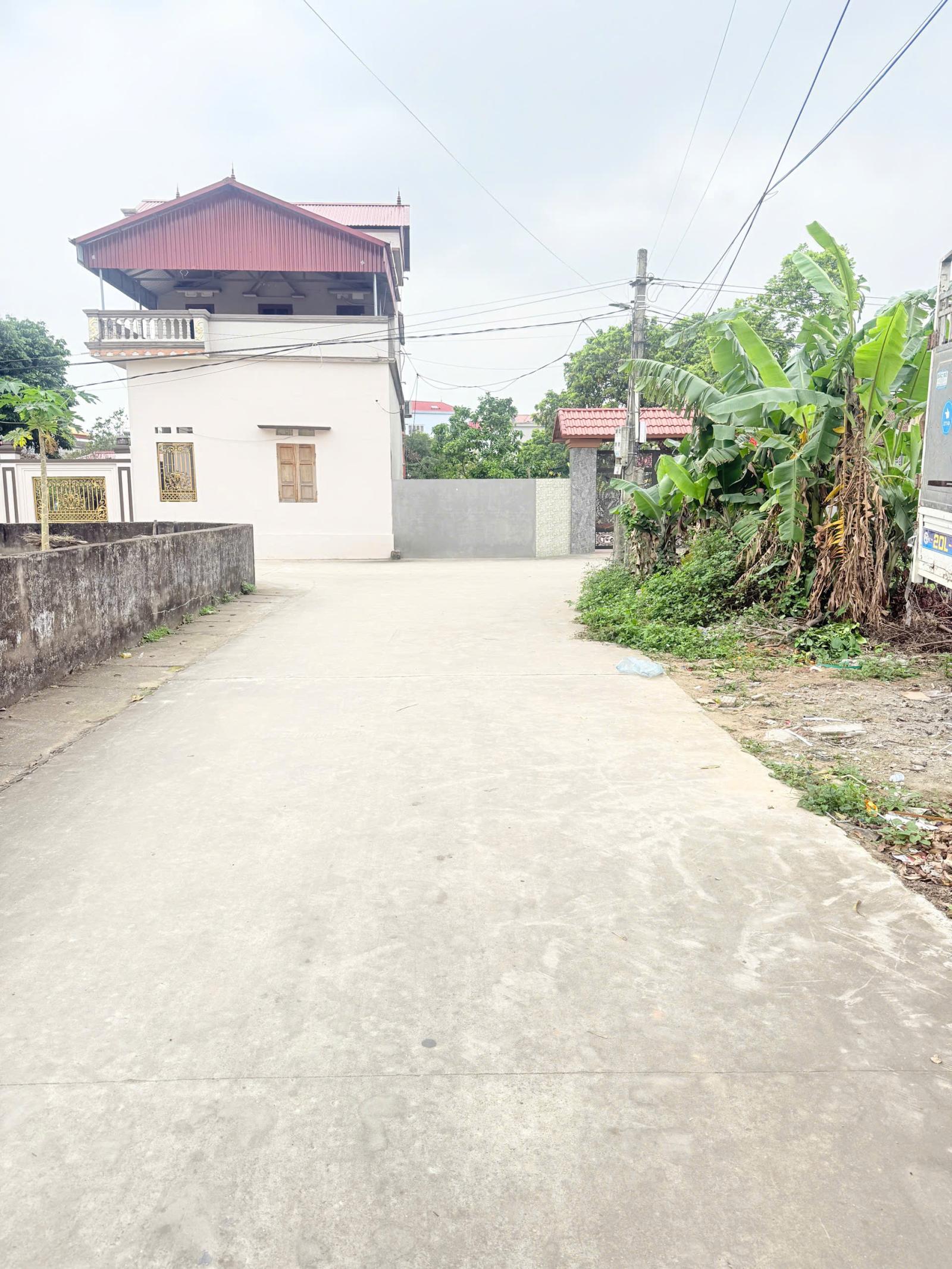 Lô đất 130 m2 - MT 5m. Full Thổ cư, đường xe công ten nơ.  Tại Yên Dũng, Bắc Giang .Giá 1.48 tỷ 15984482