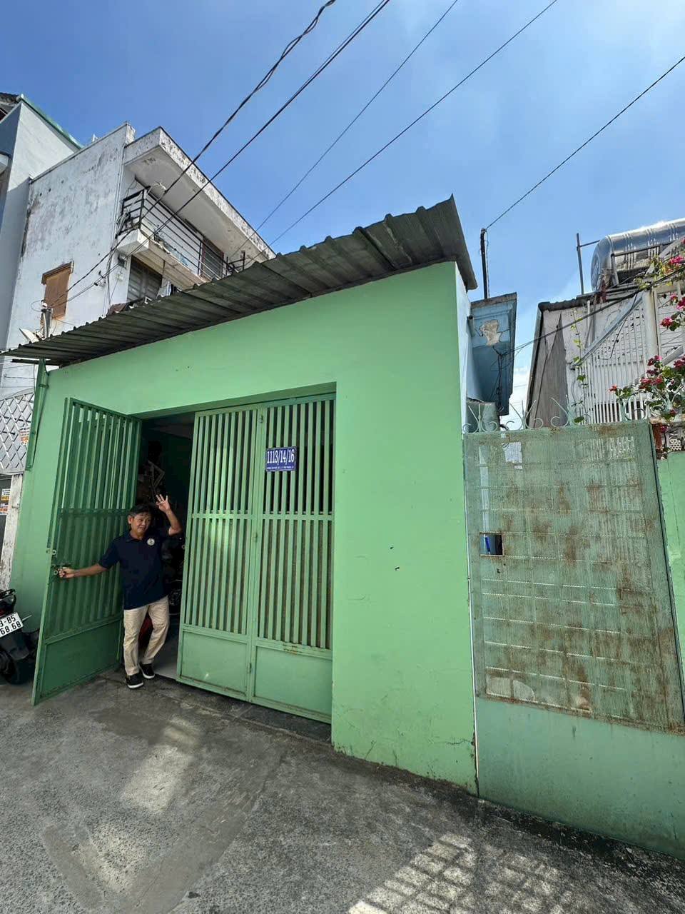 NHÀ HẺM 1113 HUỲNH TẤN PHÁT, QUẬN 7 - NHÀ CẤP 4 THÍCH HỢP XÂY NHÀ TRỌ CAO CẤP - CHỈ 6 TỶ (CÓ BỚT 15984483