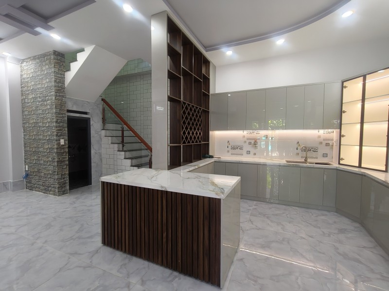 Bán nhà mặt tiền đường số 48, Hiệp Bình Chánh, Thủ Đức, TP HCM. DT 71m2,  4 tầng. giá - 8.85  tỷ 15984503