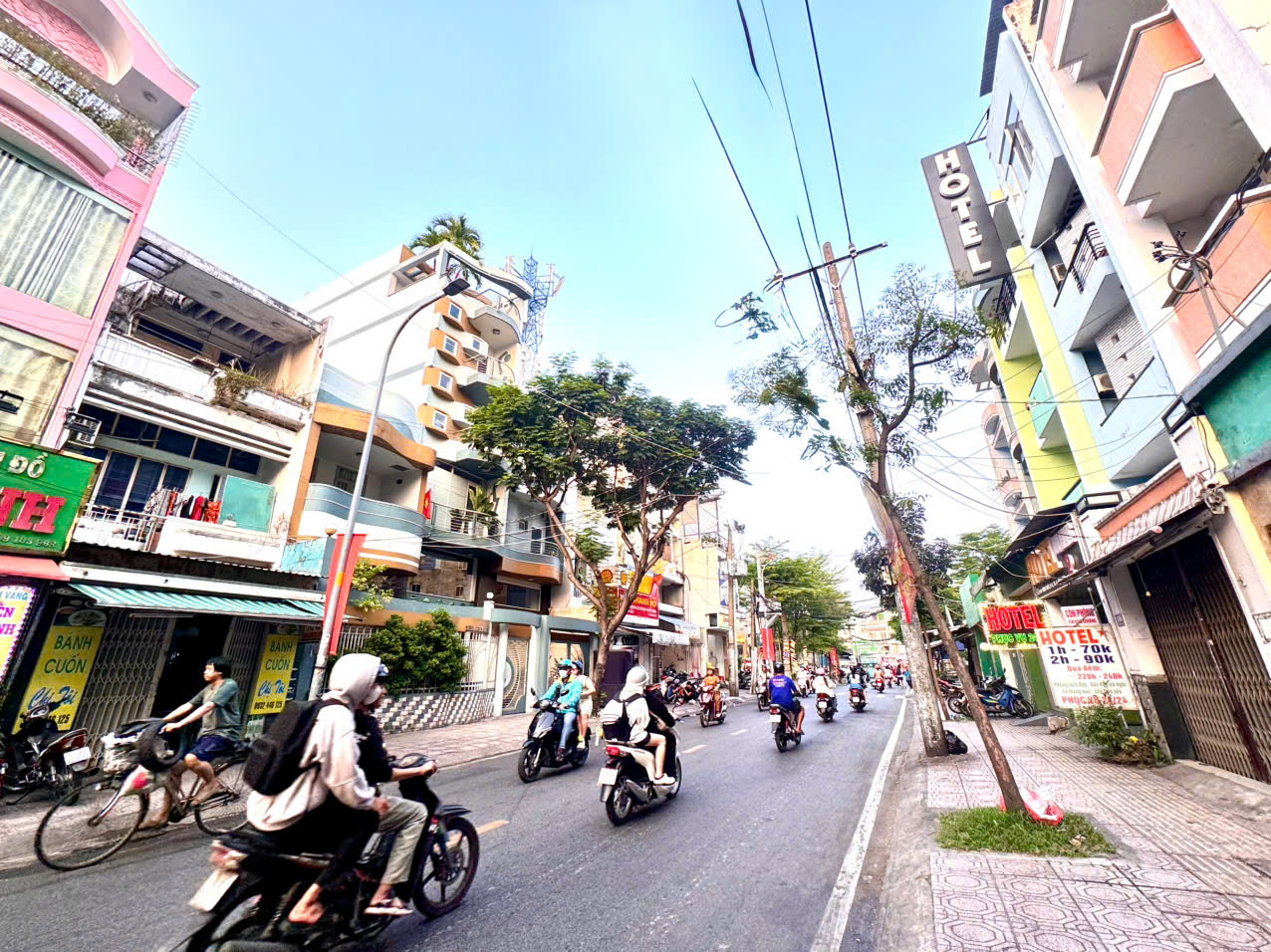 BÁN NHÀ 6 TẦNG- MẶT TIỀN Đ.VINH HỘI, QUẬN 4- DT 4M*25M VUÔNG ĐẸP- HDT 90TR/TH- 0938676685 GIANG 15984512