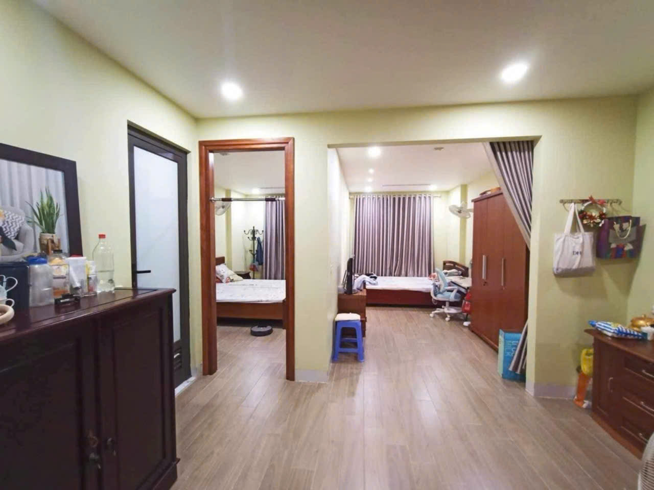 Giá tốt, bán nhà khu Ngọc Hà, ô tô vào nhà, 200m, mặt tiền 13m, chỉ 49 tỷ 15984523