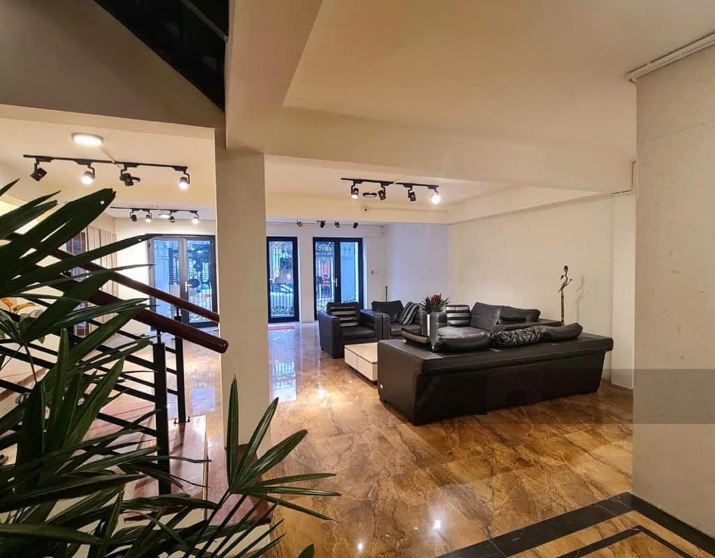 Giá tốt, bán nhà khu Ngọc Hà, ô tô vào nhà, 200m, mặt tiền 13m, chỉ 49 tỷ 15984523