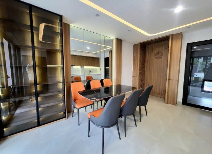 Nhà phố Ngô Xuân Quảng,8.5 tỷ 36m2,, 2 mặt thoáng, sổ đẹp 15984548