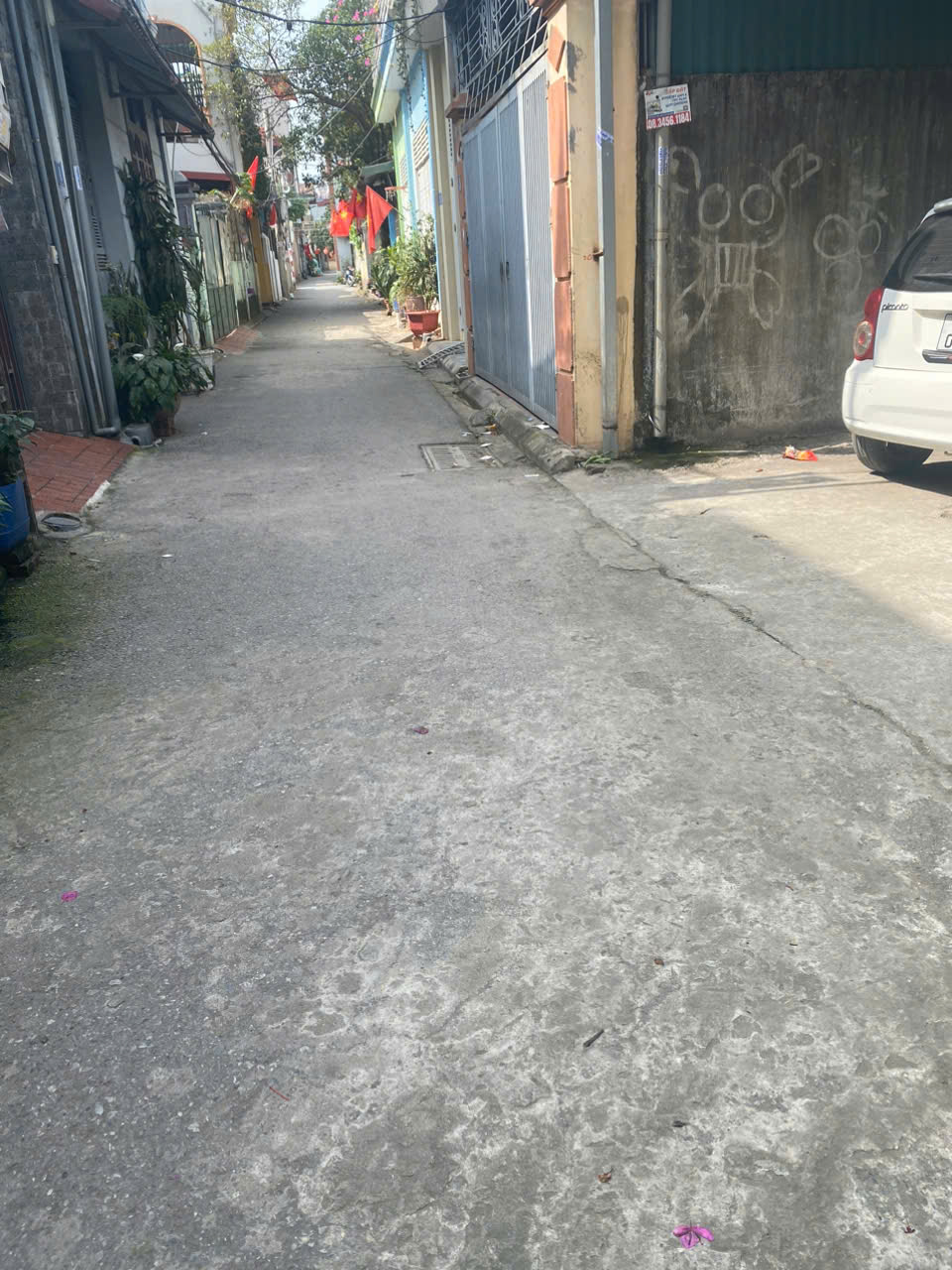 Bán nhà 3 tầng khu vực trung tâm thị trấn Yên Viên - Hàng hiếm còn sót lại - Cách cầu Đuống 600m 15984577