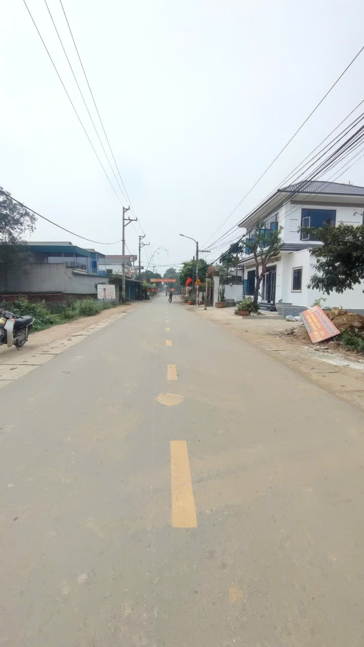 Cắt lỗ thu hồi vốn: Lô đất vàng view hồ cực mát. Sang tên ngay. Hotline: 0812095976 15984607