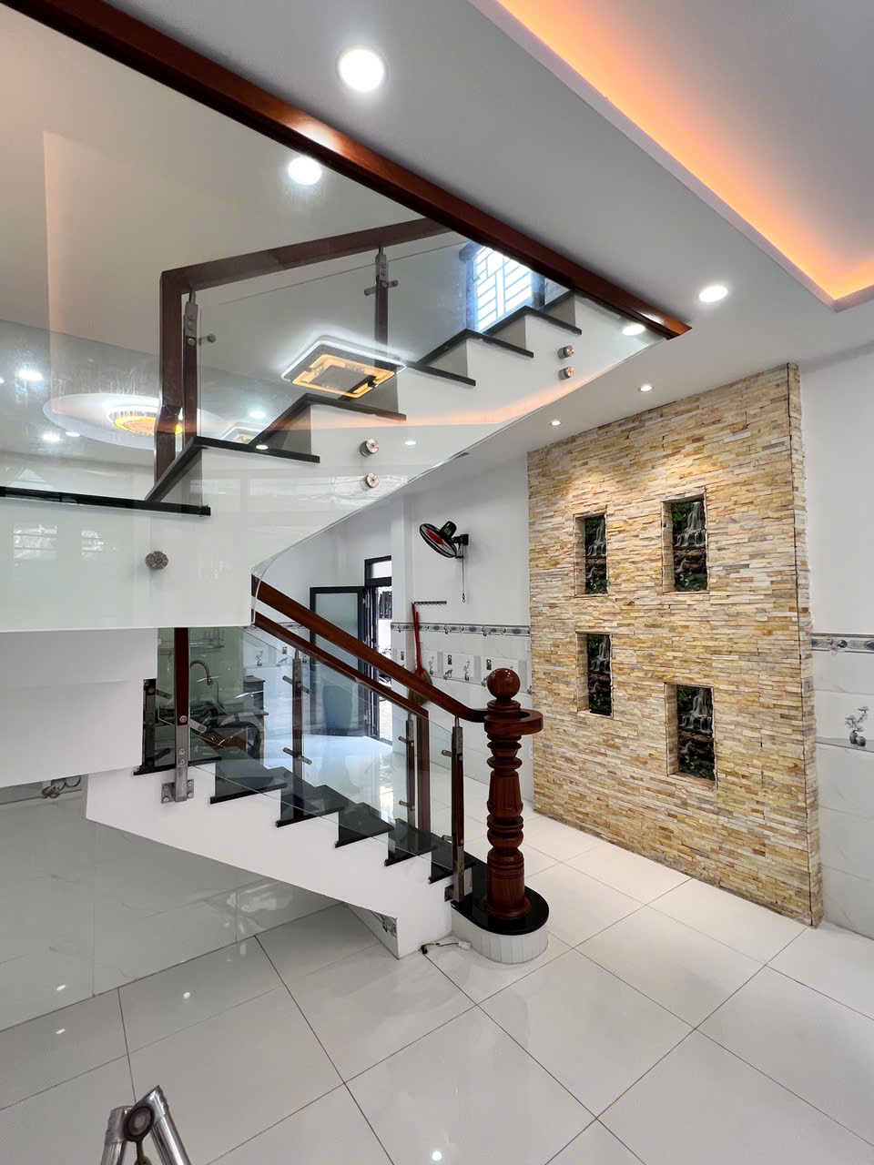 BÁN NHÀ MỚI 100% – VỊ TRÍ ĐẸP BÌNH TÂN, GẦN AEON TÂN PHÚ TP HCM 15984655