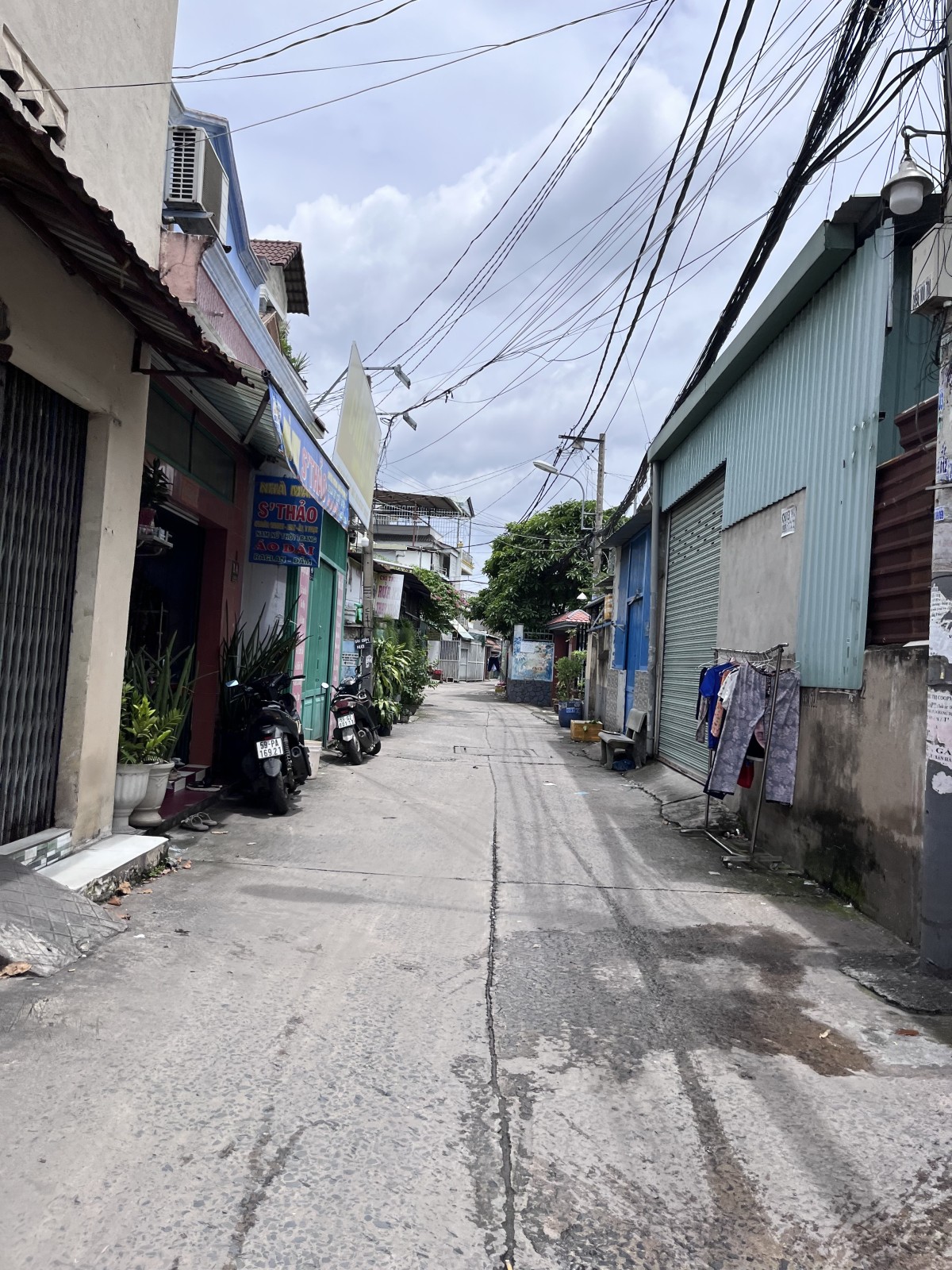 NHÀ HIẾM 7.5*8.5 2-CN56M CĂN RIÊNG BIỆT-SÁT CẦU VƯỢT QUANG TRUNG
GẦN PHẦN MỀM QUANG TRUNG-TO KÝ 15984664