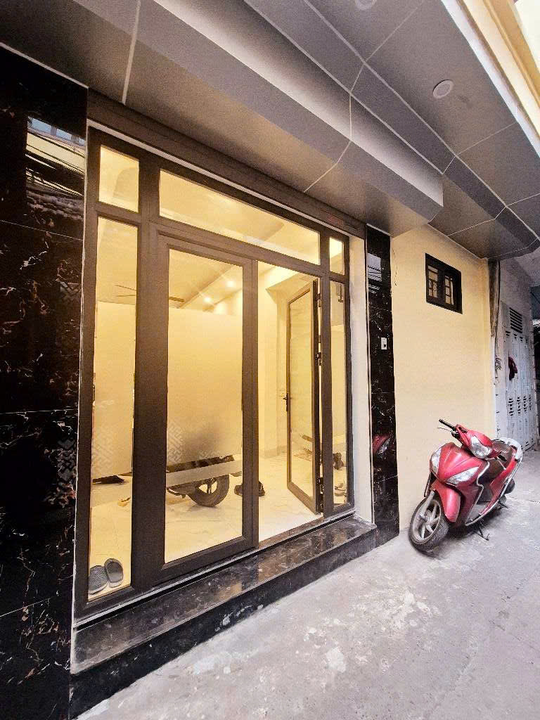 Bán nhà Võ Thị Sáu 7.95 tỷ, mặt tiền siêu phẩm 5.5m, 28m trên sổ, sử dụng 33m, 3 tầng 15984678