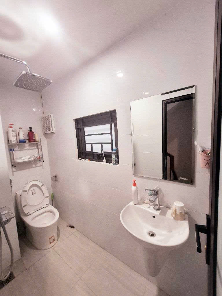 Bán nhà Võ Thị Sáu 7.95 tỷ, mặt tiền siêu phẩm 5.5m, 28m trên sổ, sử dụng 33m, 3 tầng 15984678