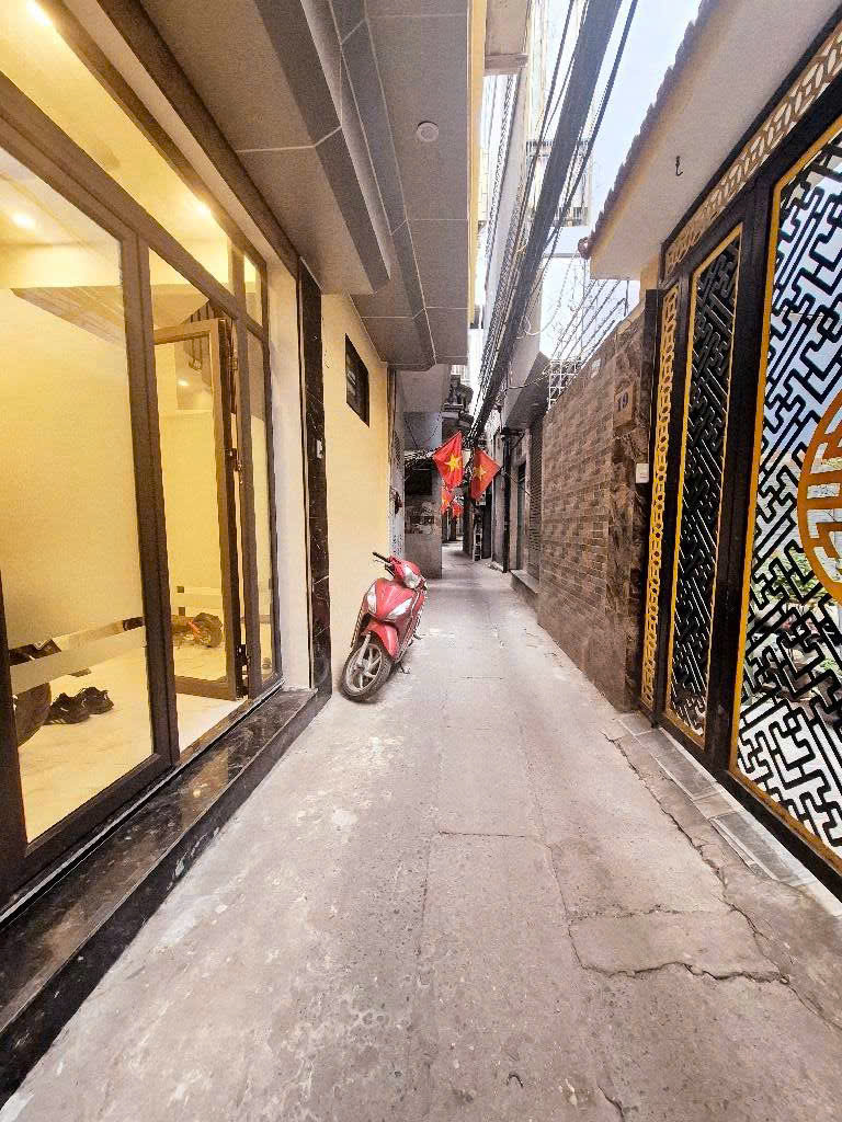 Bán nhà Võ Thị Sáu 7.95 tỷ, mặt tiền siêu phẩm 5.5m, 28m trên sổ, sử dụng 33m, 3 tầng 15984678