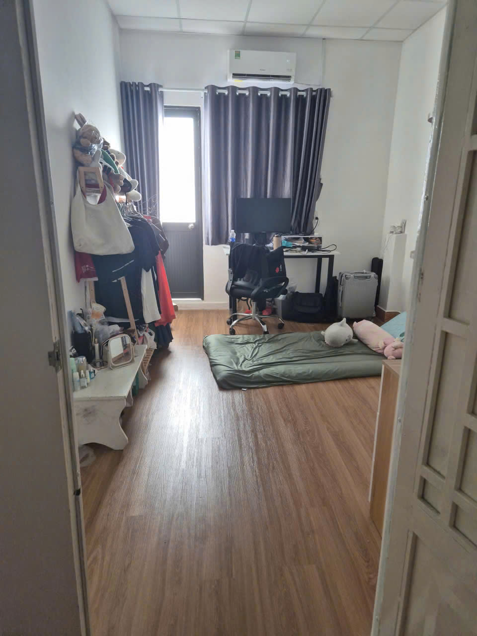 CẦN TÌM 1 NỮ Ở GHÉP – CĂN HỘ 2PN TÔ HIẾN THÀNH, Q10, TPHCM 15984679