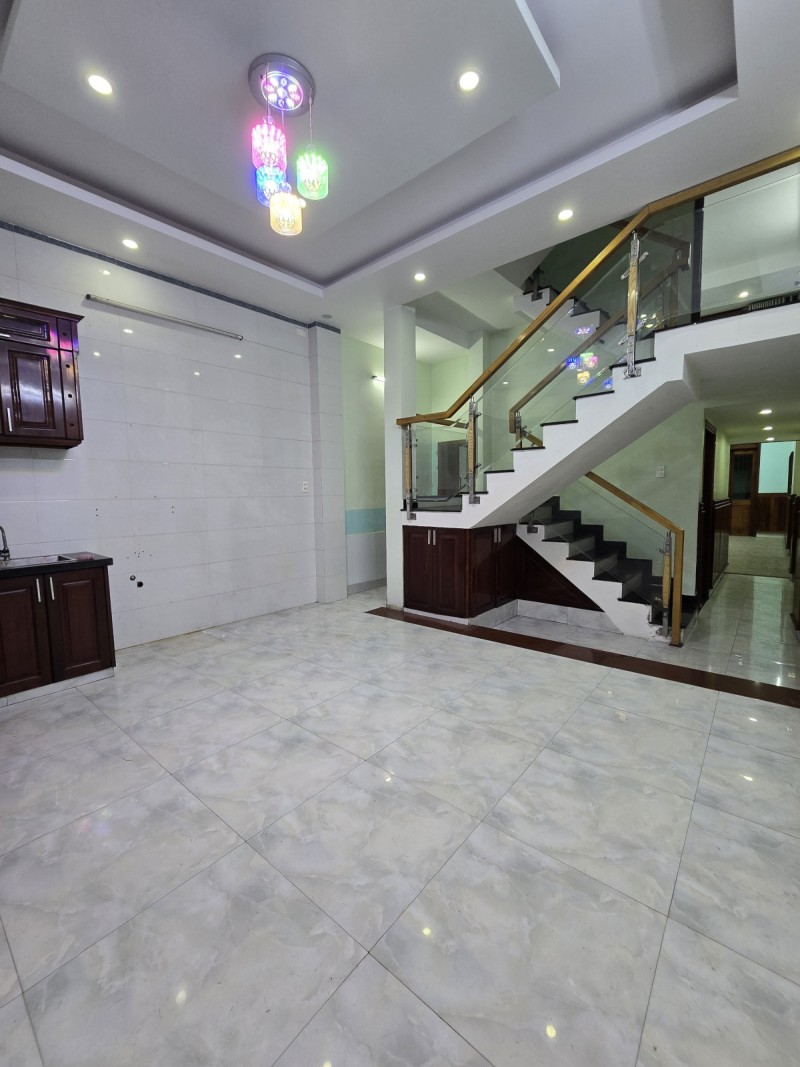 ♥ Kiệt 3m Thẳng thông ra MT Lê Độ, gần AeonMall, Công Viên, 100m2, 3 tầng, 5.x tỷ 15984884