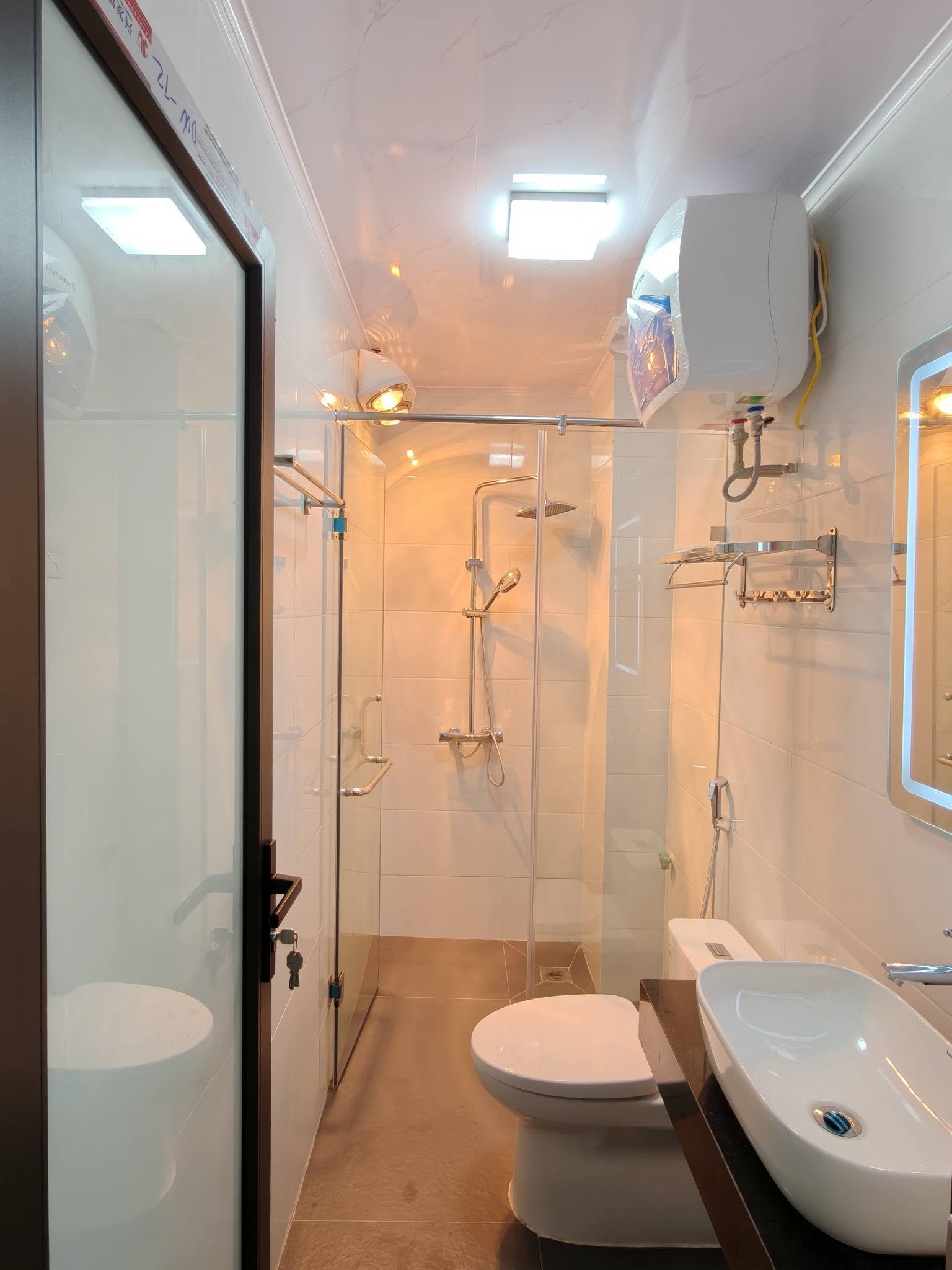 BÁN NHÀ 5M RA NGÕ Ô TÔ VŨ HỮU, TỐ HỮU, THANH XUÂN 30M - 5TẦNG – CHỈ 6 TỶ.
TIỆN ÍCH NGẬP TRÀN-NGÕ THÔNG- SAU QUY HOẠCH CÁCH MẶT PHỐ VŨ HỮU 5M
 15984987