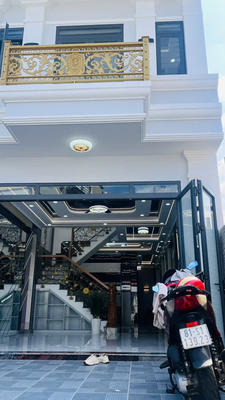 Bán nhà 2 Tầng 110m2 Đông Hòa,SHR đường xe hơi, gần nhà thi đấu Dĩ An 15984991