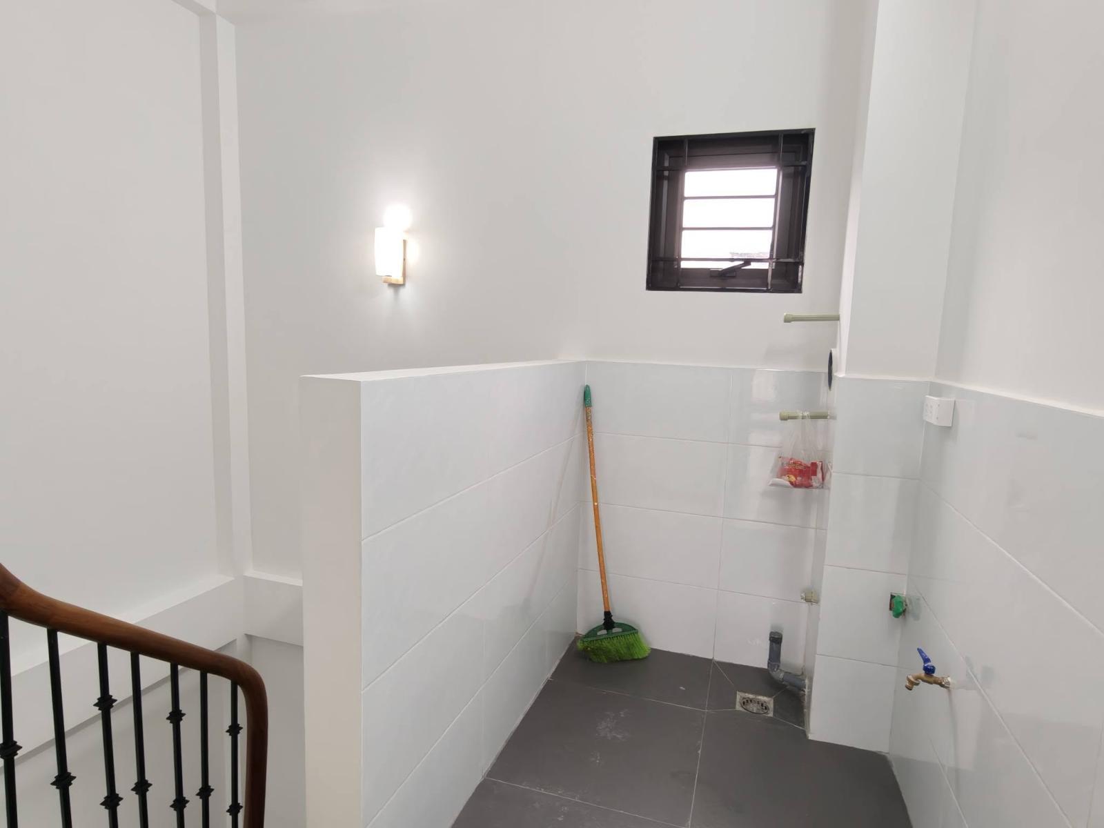 BÁN NHÀ 5M RA NGÕ Ô TÔ VŨ HỮU, TỐ HỮU, THANH XUÂN 30M - 5TẦNG – CHỈ 6 TỶ.
TIỆN ÍCH NGẬP TRÀN-NGÕ THÔNG- SAU QUY HOẠCH CÁCH MẶT PHỐ VŨ HỮU 5M 15984995