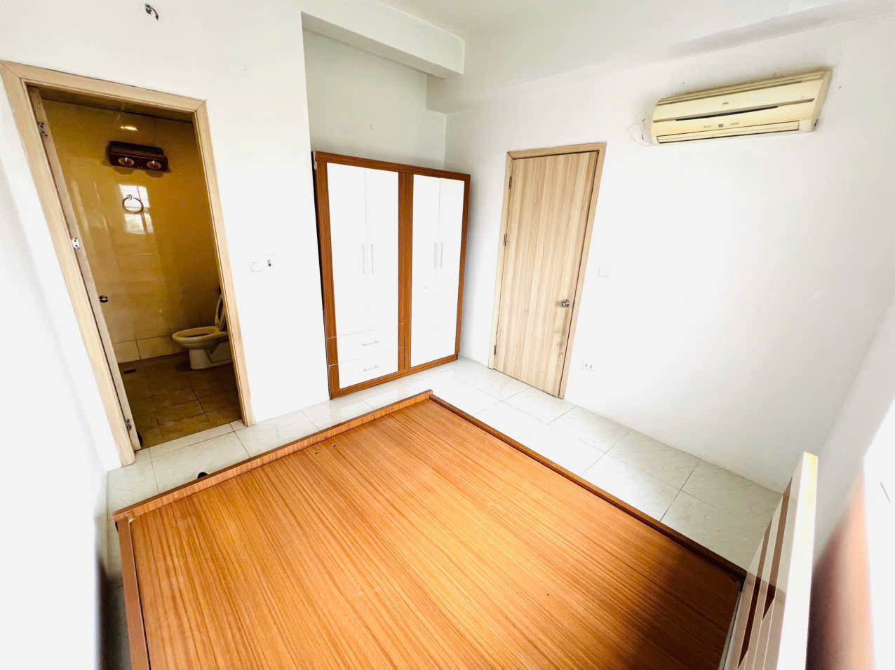 BÁN GẤP CĂN 02 NGỦ, 68 (M2), 6 TÒA MỚI, KĐT THANH HÀ, HÀ ĐÔNG  15985007