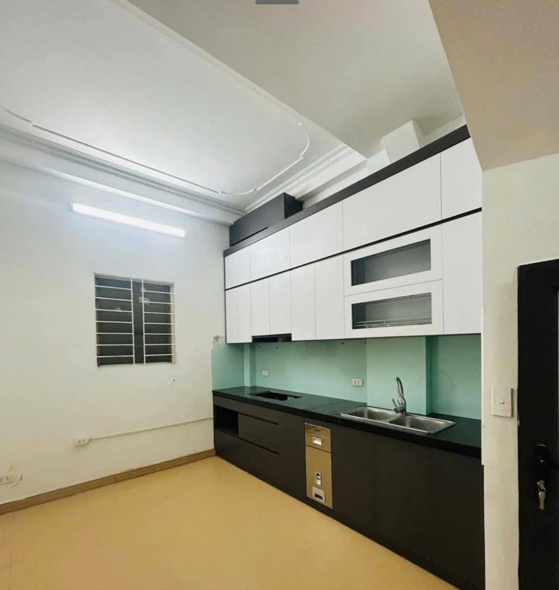 Bán nhà phố Phạm Tuấn Tài, Cầu Giấy, dân xây, phân lô ô tô thông, 42m, 5 tầng, 12 tỷ 15985023